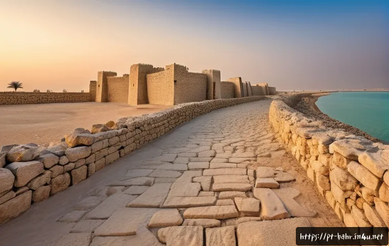 바레인의 역사적 성벽 - A detailed panoramic view of the ancient Qal'at al-Bahrain wall ruins near Manama at sunset, showcas...